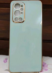 Peeperly - Luxury Bunny Stand Case
