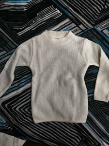 White Woolen Skivi And Legging Set