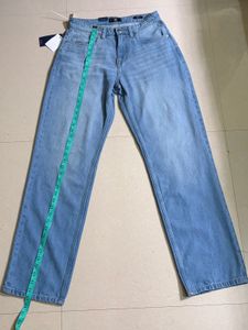 Light Wash Mid Rise Jeans
