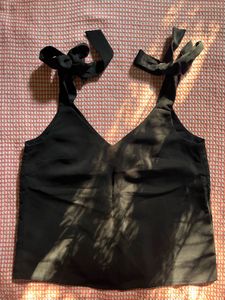 H&amp;M Black Sleeveless Top