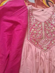Embroidered Pink Kurta