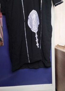 Elegant Black Kurta with Embellishments