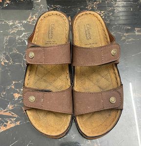 Soft comfy slippers used twice, minor top marks, g
