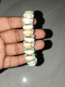 Shell &amp; Bead Bracelet