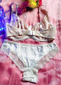 Lace Bra &amp; Panty Set