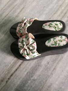 Light Weight Heels Sandal