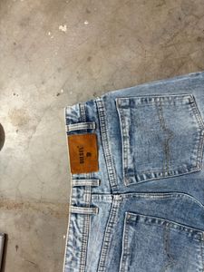Light Wash Straight Leg Jeans