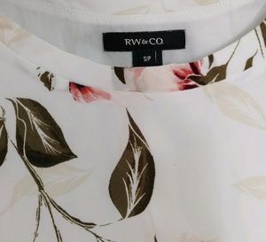 Floral Print Sleeveless Top