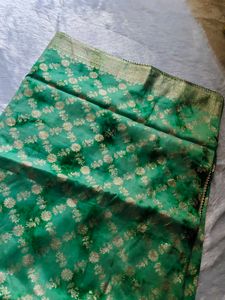Stylish Banarsi Saree (Women's)