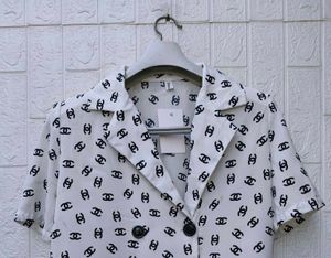 New with tag Korean Chic Double-Breasted Print Blo