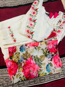 Elegant White Floral Embroidered Kurti Set
