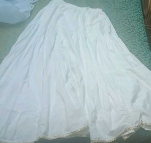 New skirt ✨plain White