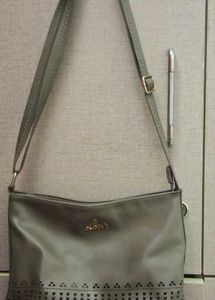 Lavie Portia Gray Shoulder Bag