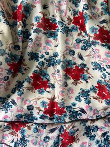 floral print top