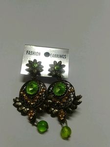Green 💚 Earings