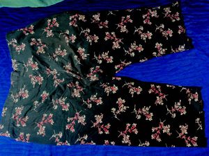 Floral Print Cropped Pants