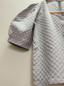 Chic Textured Puff Sleeve Top
