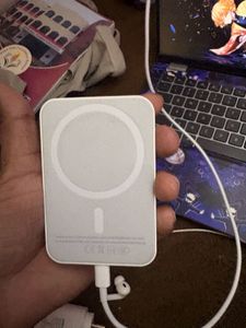 Apple Power Bank original 1960 mah
