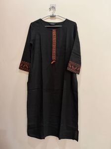Imara Black Embroidered Cotton Kurta (Size S)