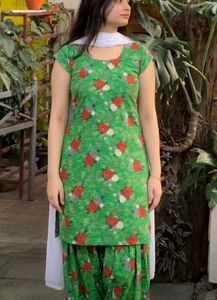 Green Rose Print Kurta Set