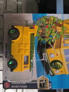 HOTWHEELS PARTY WAGON