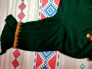Elegant Green Embroidered Kurta