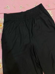 New with tag H&amp;M Black High waisted Trousers