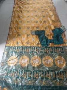 saree with blouse
