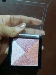 MARS Baked Blusher Palette