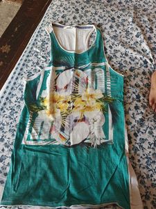 White "50° C T-Shirt and a tank top