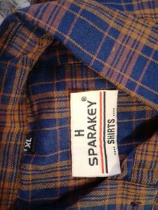 Men's Plaid Button-Up Shirt
