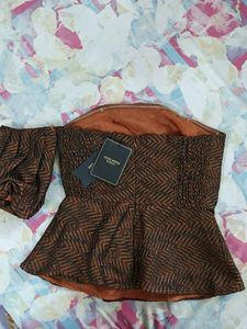 Chic Brown Patterned Top