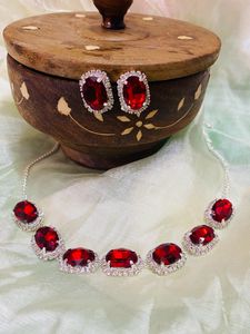 Red single layered Emerald AD Necklace &amp; Earrings