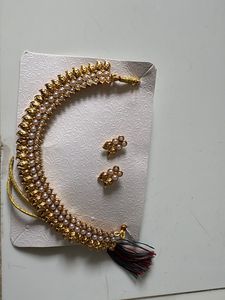 Elegant Pearl Necklace and Earrings Set