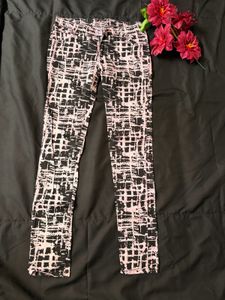 Stylish Printed Skinny Pants