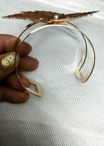 Leaf Design anti Tarnish Bracelet