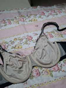 lacey Elegant Black Bra