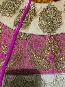 beautiful long suit with chicken Kari work 😍