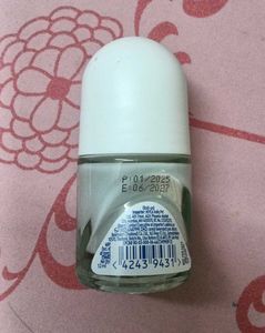 NEW. NIVEA Natural Glow Deodorant