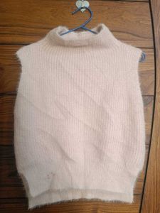 Chic Sleeveless Knit Top