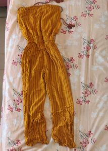 💛 **Mustard Yellow Striped Jumpsuit** 💛