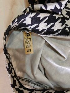 Houndstooth Mini Skirt