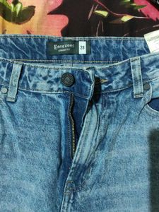 Trendy Ripped Blue Jeans