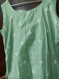 Green Kurta with White Leaf Print