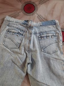Women Capri