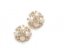 Elegant Pearl and Crystal Stud Earrings