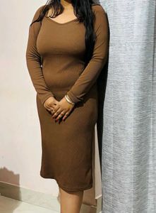 Ribbed Brown Sweetheart Neck mid length dress