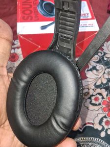 Intex Headphone [ Hero ]