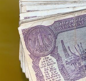 Rare Collectable One Rupee Notes -  44 Pack