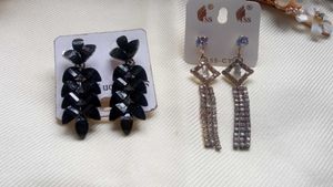 🖤Elegant Black Floral &amp; Crystal Drop Earrings💫